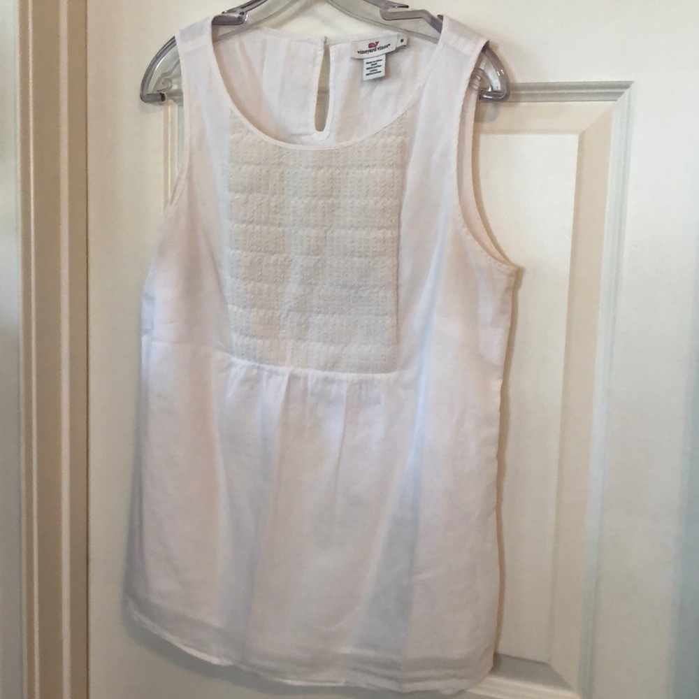 Vineyard vines white top size medium 100% cotton